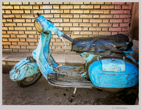01 - Motorroller Wartungsstau hell 1200-2.jpg