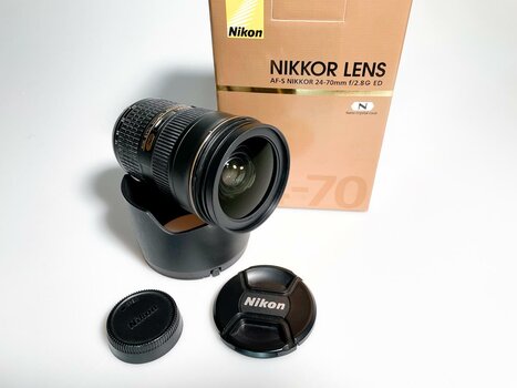 nikon24-70.jpg