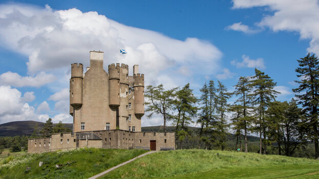 Breamar Castle SCO.jpg