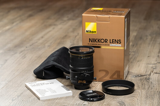 PC-E NIKKOR 24mm/3.5D ED