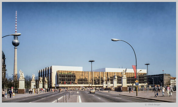 01 - 1. Mai 1986 Palast der Republik - 1000.jpg
