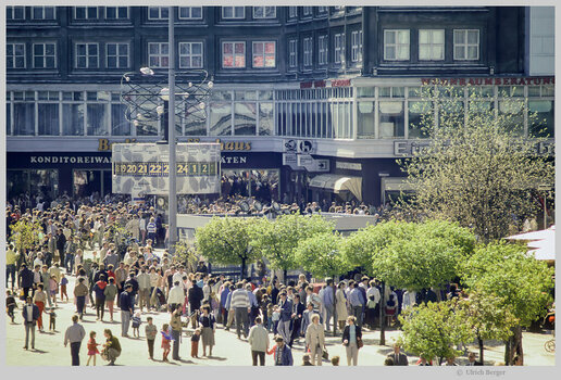 05 - 1. Mai 1986 Palast der Republik - 1000.jpg
