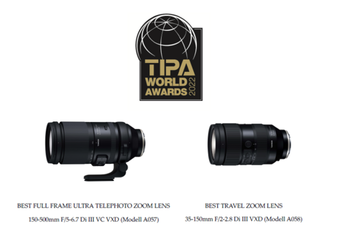 Logo TIPA Awards, darunter nebeneinander die beiden Objektive TAMRON 150-500mm F/5-6.7  und TAMRON 35-150mm F/2-2.8 