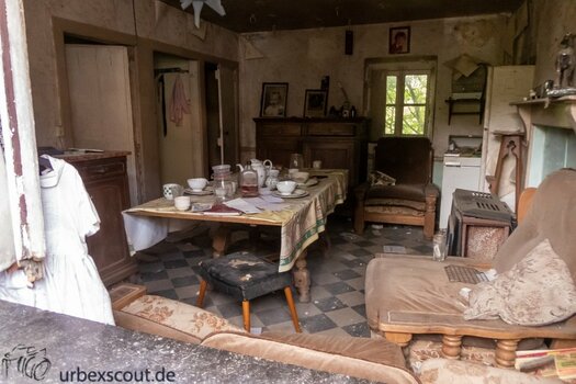Maison-Eichhörnchen-12-web.jpg Maison-Eichhörnchen-12-web.jpg