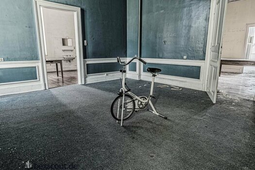 KW-26_FR-Villa-7-web.jpg KW-26_FR-Villa-7-web.jpg