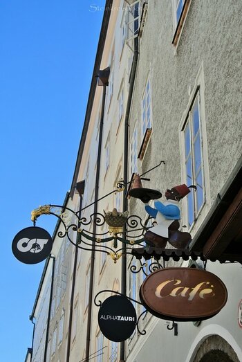 comp_Salzburg, Getreidegasse_624.jpg