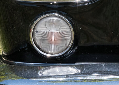 ar-366-01.jpg