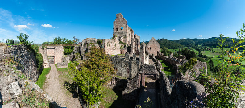 _7022582-Pano.jpg