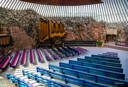 Temppeliaukio-Kirche 1.jp.jpg