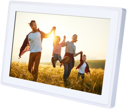 Weißer digitaler Bilderrahmen mit dem Foto einer Familie, die sich an den Händen hält, Vater, Mutter, 2 Kinder und durch ein Getreidefeld läuft. Weißer digitaler Bilderrahmen mit dem Foto einer Familie, die sich an den Händen hält, Vater, Mutter, 2 Kinder und durch ein Getreidefeld läuft.