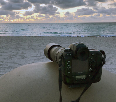 Nikon.jpg