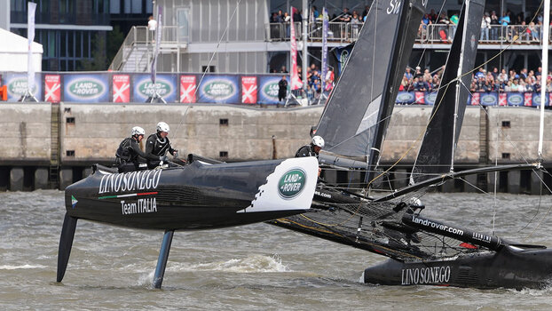 Extreme-Sailing-Hamburg.jpg