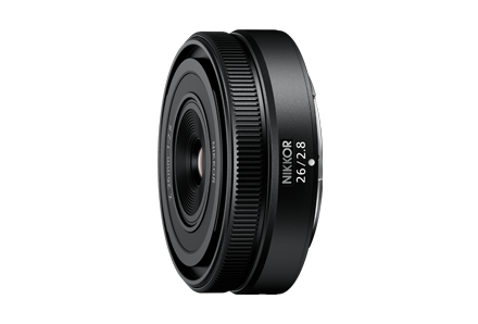 NIKKOR Z 26 mm 1:2,8 seitliche Aufnahme
