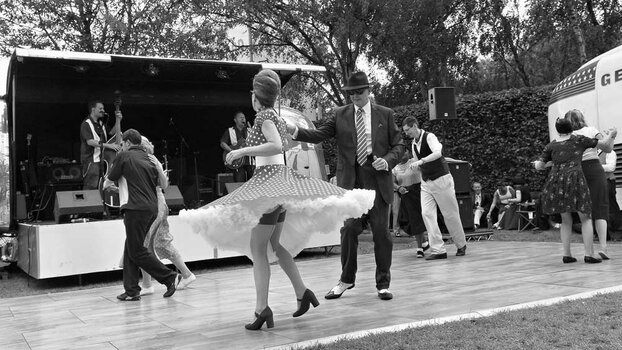 Goowood-Revival-Dancing.jpg