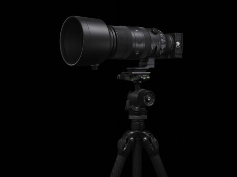 SIGMA 60-600mm F4.5-6.3 DG DN OS | Sports auf Stativ vor dunklem Hintergrund SIGMA 60-600mm F4.5-6.3 DG DN OS | Sports auf Stativ vor dunklem Hintergrund