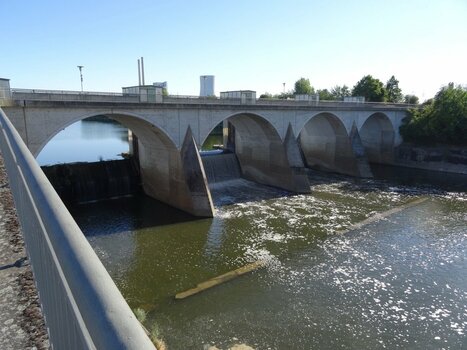 Wehr Neckarsulm.JPG