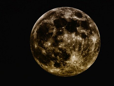 Big bad moon - cropped.jpg