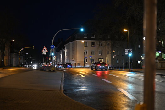 N-09.jpg