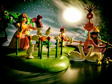 Ladies in green.jpg