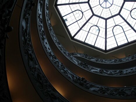 Wendeltreppe_Vatikan.jpg