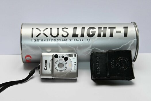 IXUS APS.jpg IXUS APS.jpg