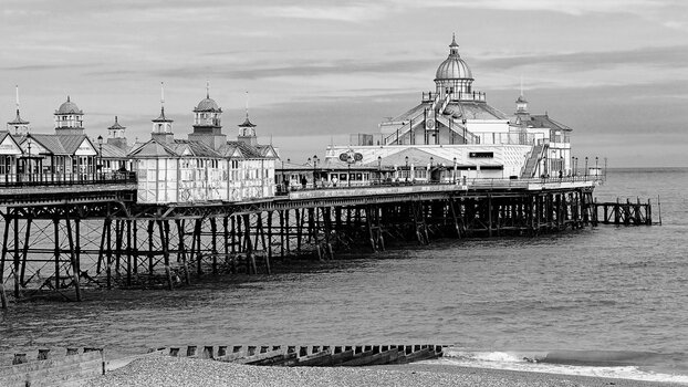 Eastbourne-Pier--(1)_DxO-NF.jpg