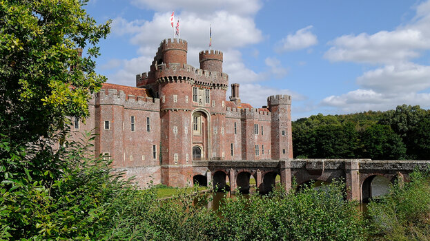 Herstmoncoix-Castle-(1).jpg