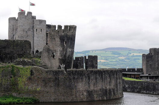 Caerphilly-Castle-(1)_DxO.jpg