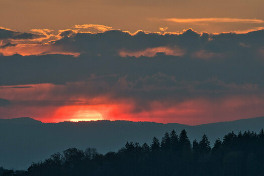 ROB_7449 Sunset Jura(2).jpg