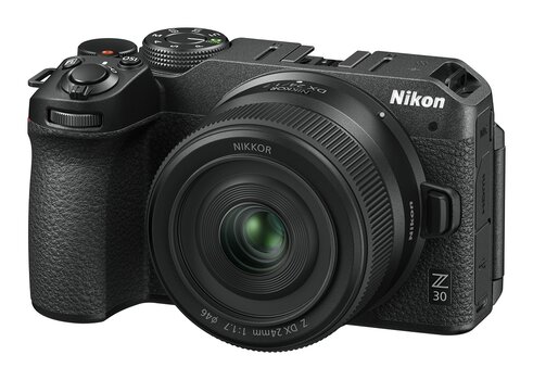 NIKKOR Z DX 24 mm f/1,7 an Nikon Z 30