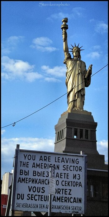 comp_Berlin Checkpoint Charlie 1996.jpg