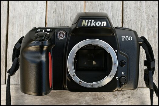 comp_Nikon F60 Front_20203.jpg