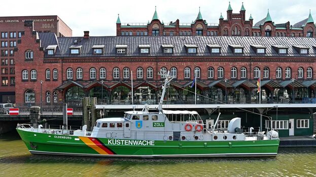 Hafen_Zollboot-Oldenburg-(4)_DxO.jpg