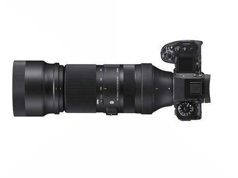 SIGMA 100-400mm F5-6.3 DG DN OS | Contemporary an FUJIFILM X Mount Kamera, liegend von oben