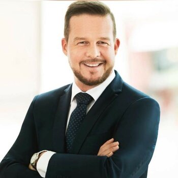 Peter Fischer, Hahnemühle General Manager DACH & NL.jpg