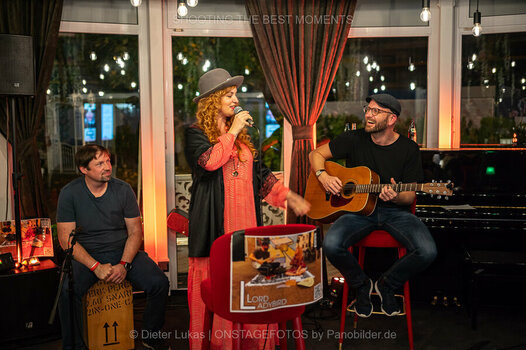 Z62_3645_onstagefotos.jpg