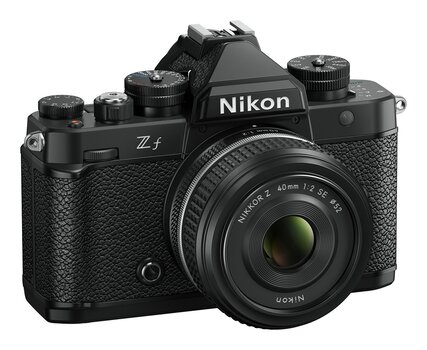 Nikon Z f von schräg vorne