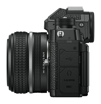 Nikon Z f seitlich