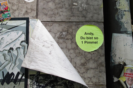 Karoviertel_Sticker_Graffiti-(68)_DxO-1.jpg