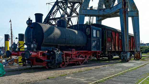 HH_Hafenmuseum_Hafenbahn_Lok-Sanella-(3)_DxO.jpg