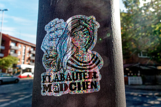 HH_Barmbek_Sticker_Klabautermädchen_DxO.jpg