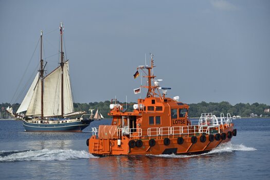 holtenau_lotsenboot.jpg