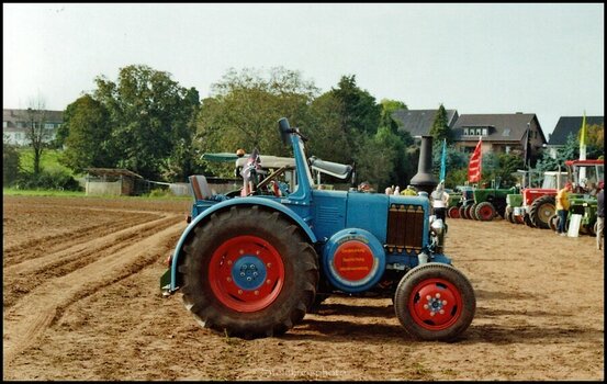 comp_Hanomag.jpg
