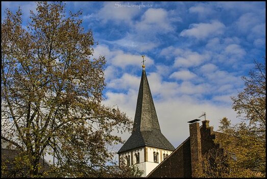 comp_Dorfkirche.jpg