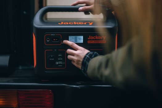 k_jackery-explorer-1000-@frauki-scaled.jpg