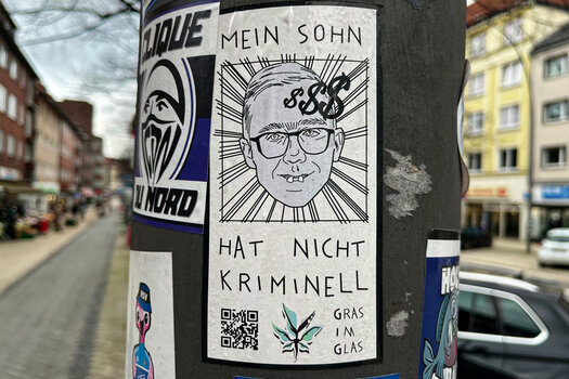 HH-Sticker_Cannabis_Barmbek-(1)_DxO.jpg