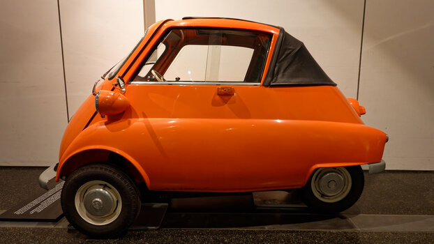 BMW-Tropen-Isetta-(2)_DxO.jpg