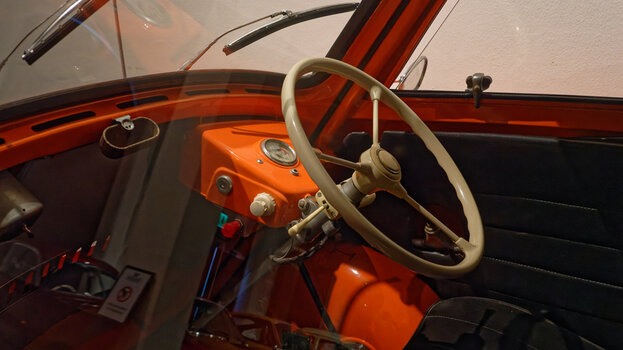 BMW-Tropen-Isetta-(3)_DxO.jpg