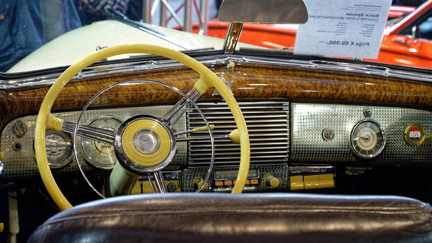 Buick-Special-Convertible-1940-(4)_DxO.jpg