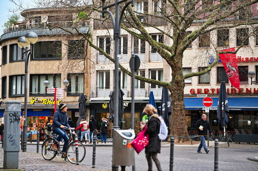 Neumarkt1200.jpg
